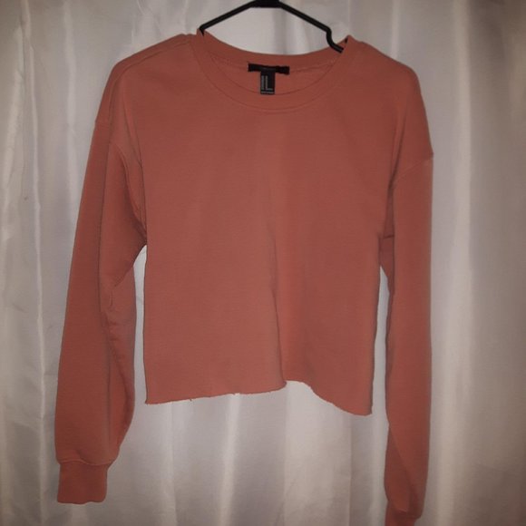 💥3/$25💥 Forever 21 Long Sleeve Crop Top Sweater Shirt Peach Coral size M - Picture 2 of 8